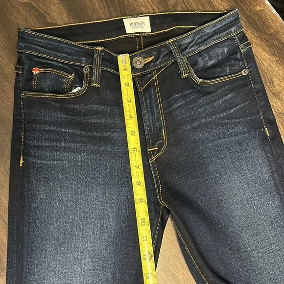 Hudson Flare Jean - Picture 6 of 15